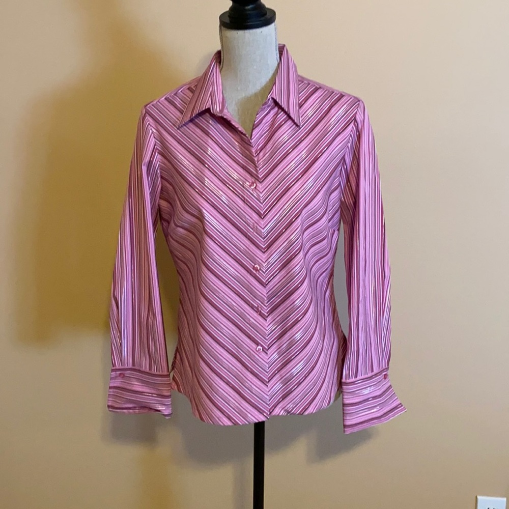 DCC easy care stretch medium shirt has a thin line of silver throughout it